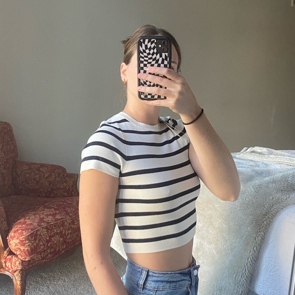 Zara Cropped T - Picture 3 of 4